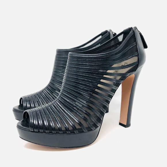 Prada Shoes - SOLD - VESTIAIRE COLLECTIVE
